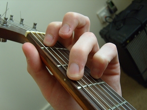 photo of G minor open chord