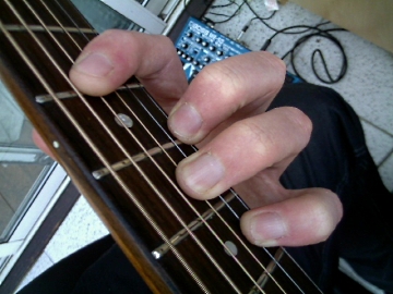photo of minor D form chord photo of minor D form chord